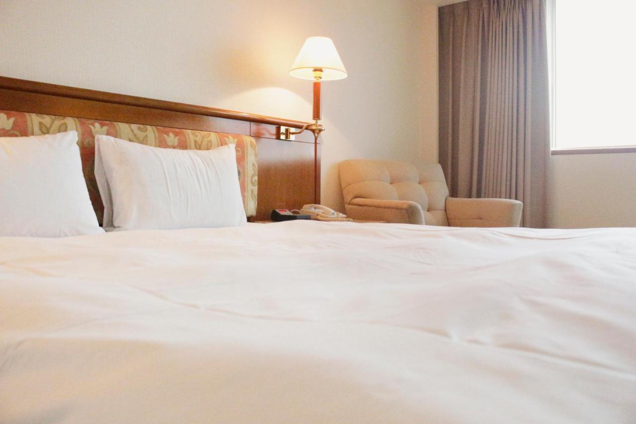 Hotel Avenue Хсинчу Сити Екстериор снимка