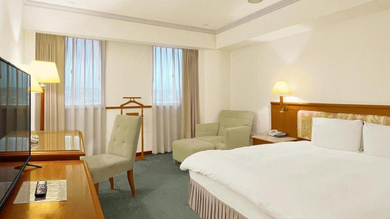 Hotel Avenue Хсинчу Сити Екстериор снимка