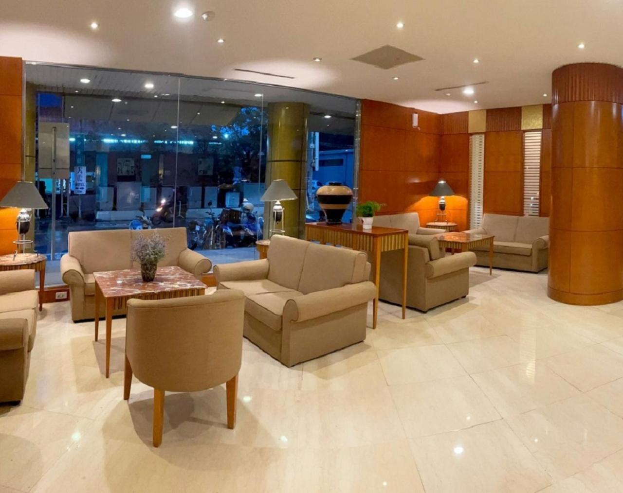 Hotel Avenue Хсинчу Сити Екстериор снимка