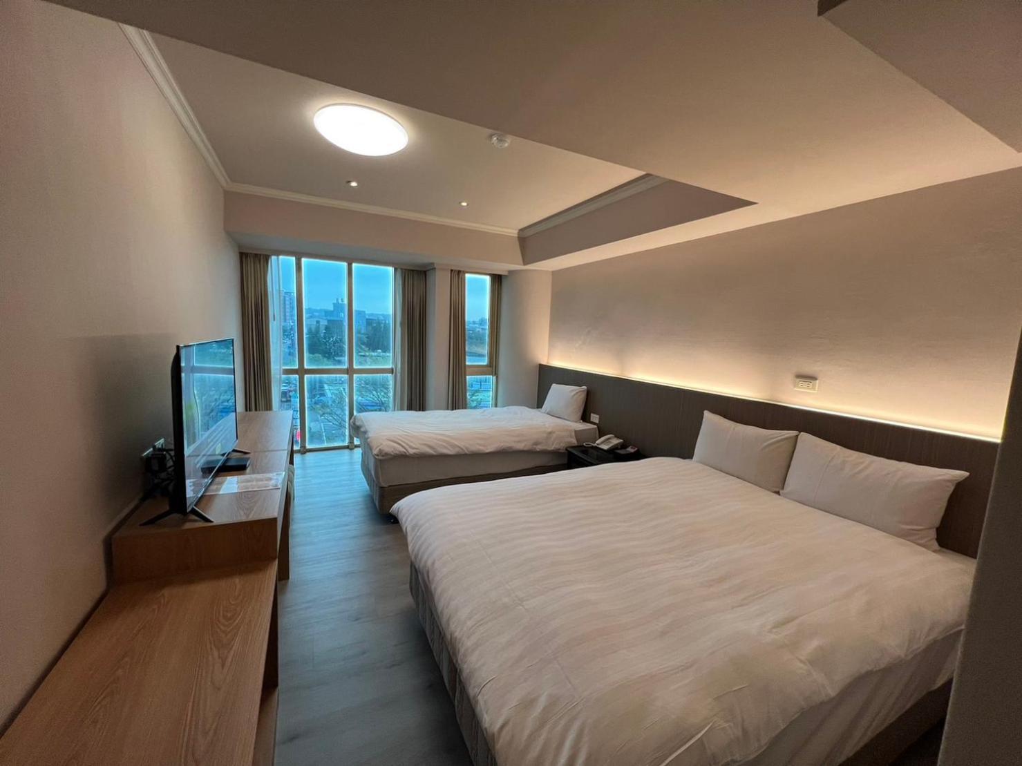 Hotel Avenue Хсинчу Сити Екстериор снимка